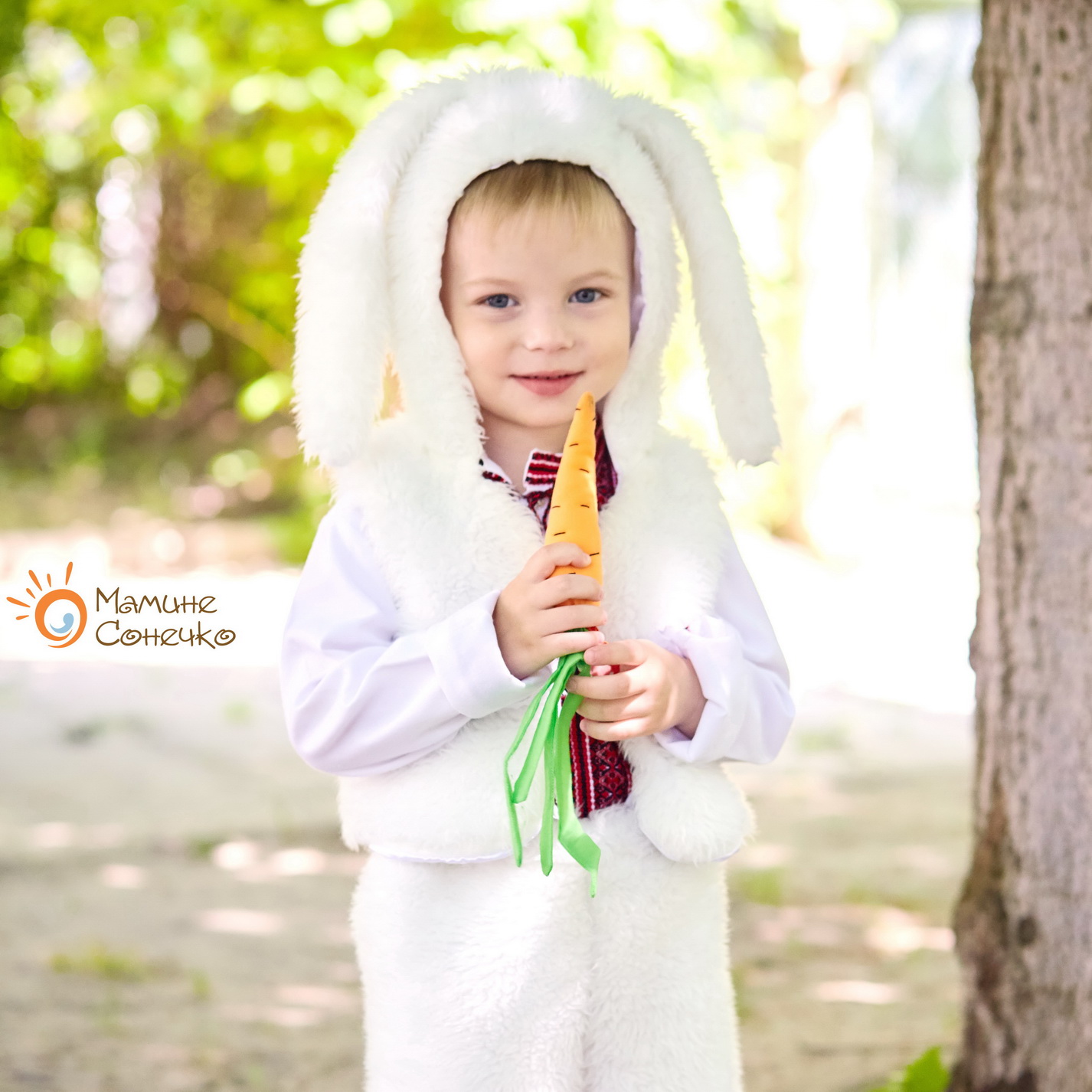 Б/у карнавальный костюм “Зайчик раздельный белый”