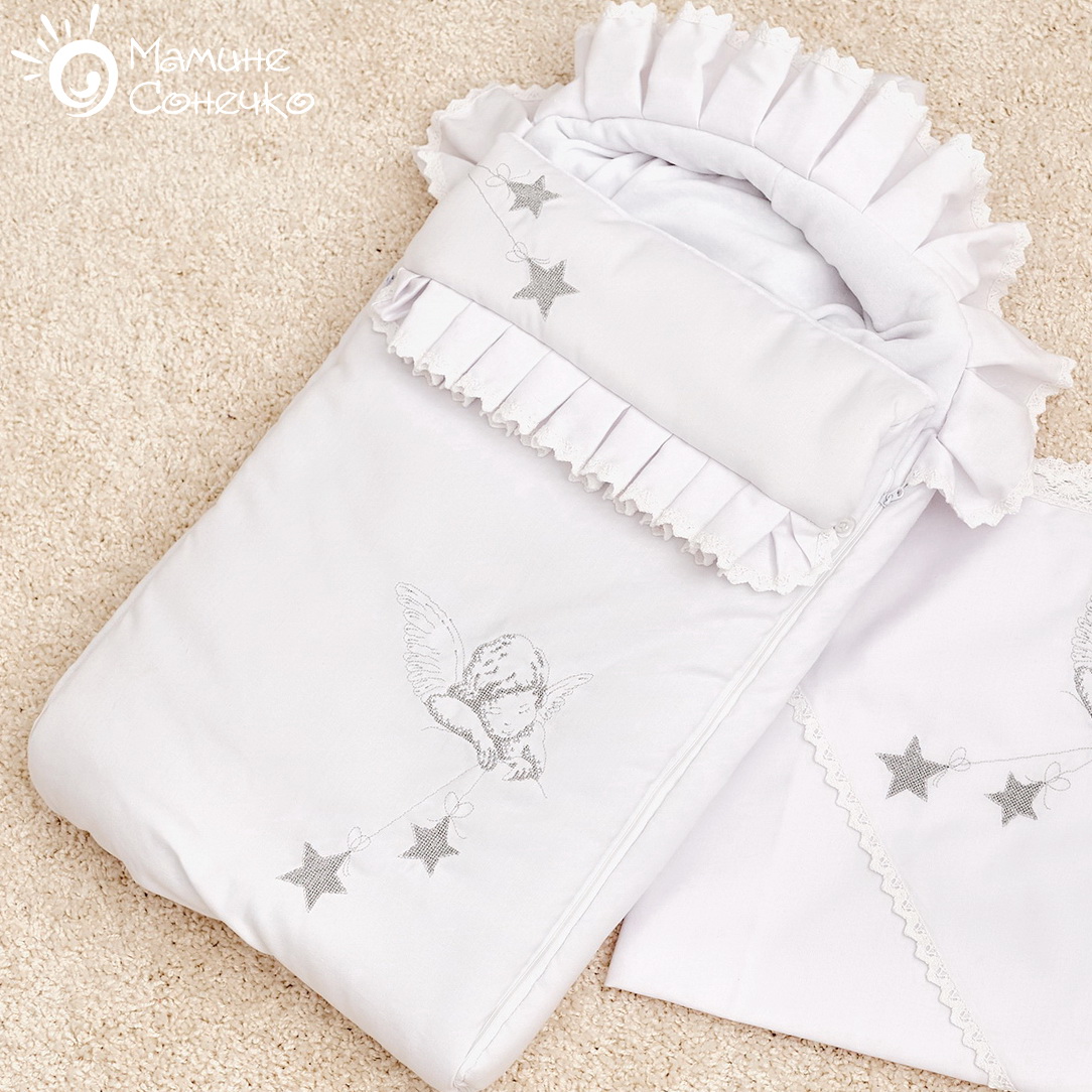 Вишитий конверт  для новонародженої дитини “Ангел з зірочками” срібло, льон