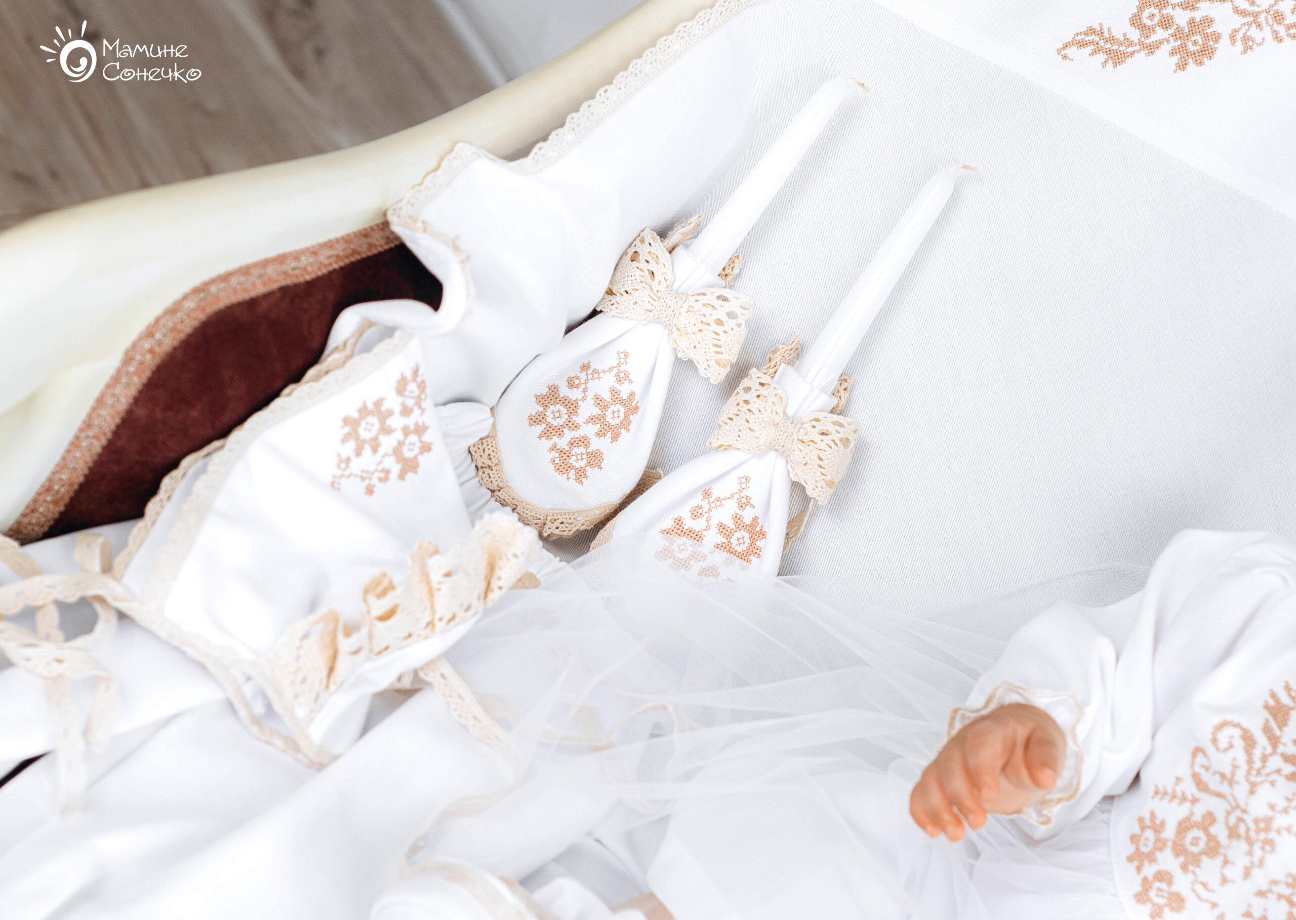 Complete set for the baptism of a girl “Mother’s flower beige”, linen