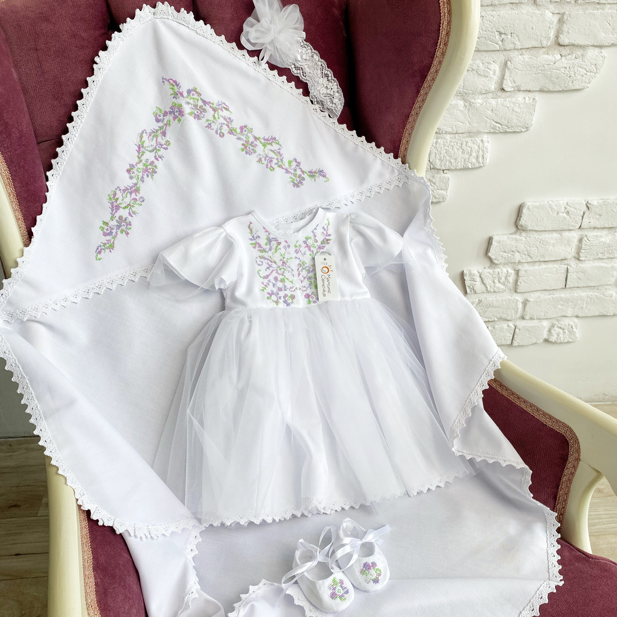 Complete set for the baptism of a girl “Mum’s flower coloured summer”, linen