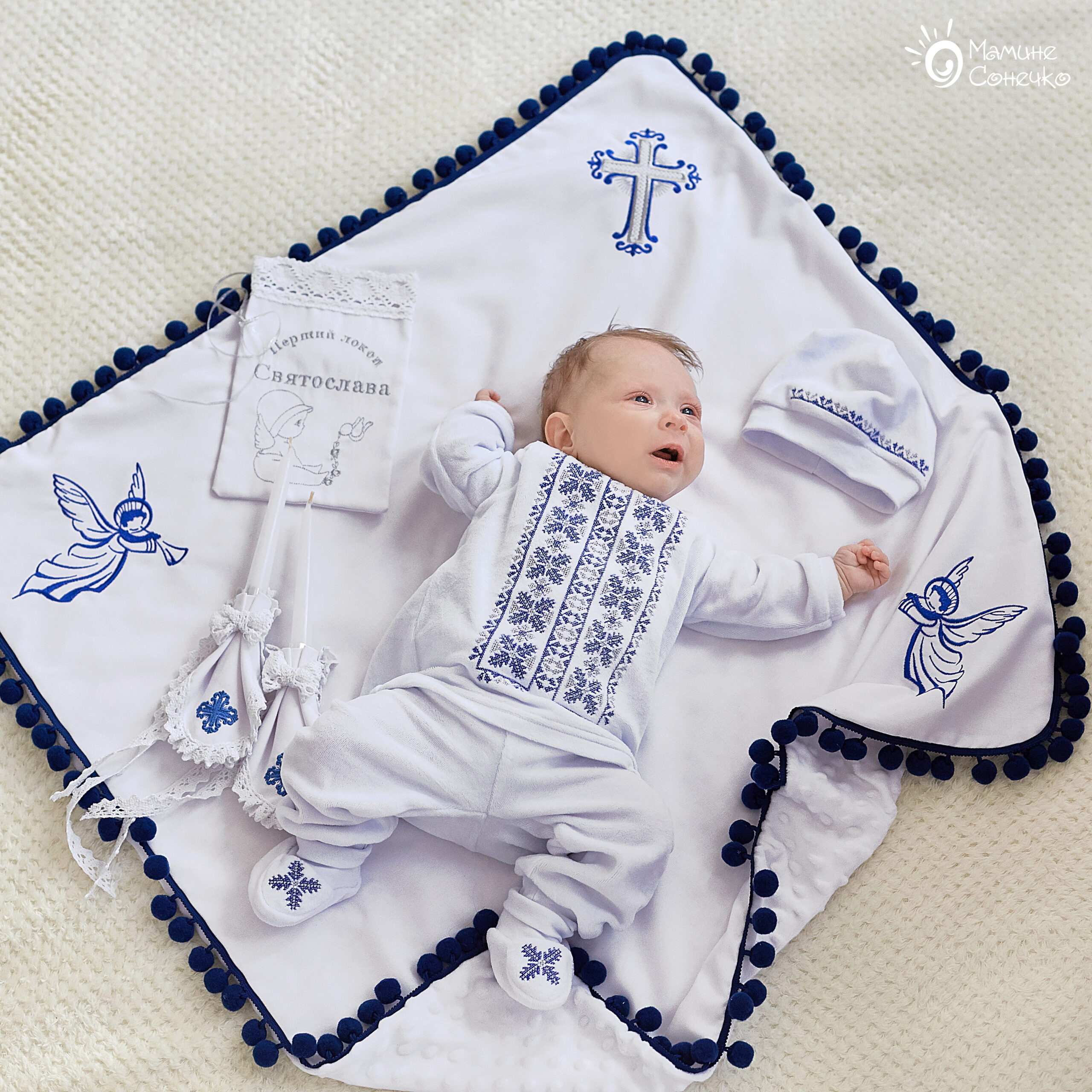 Полный комплект для крещения мальчика “Хвоя” серебристо-синяя, велюр