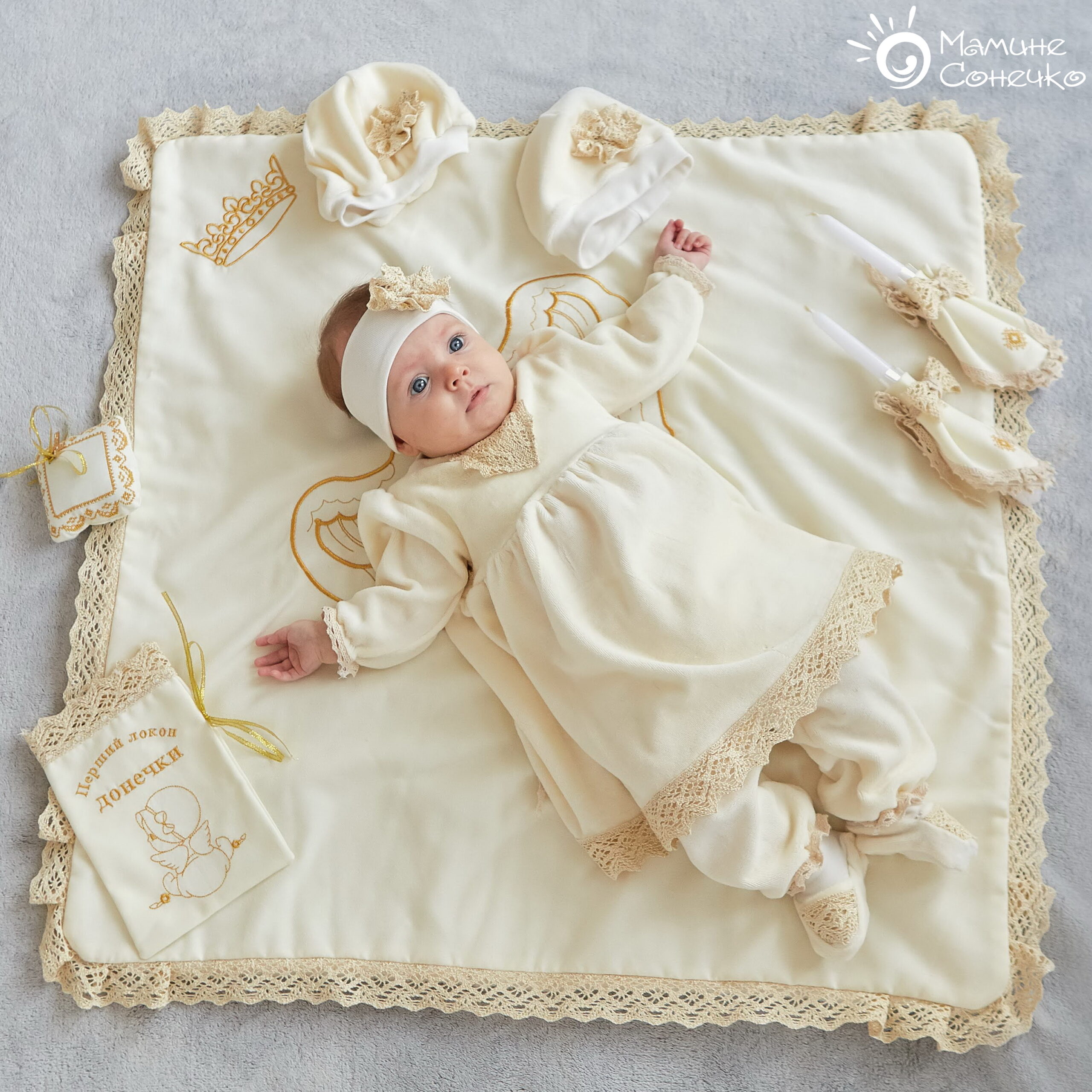 Complete set for the baptism of a baby girl “Lala-kralea”, velour