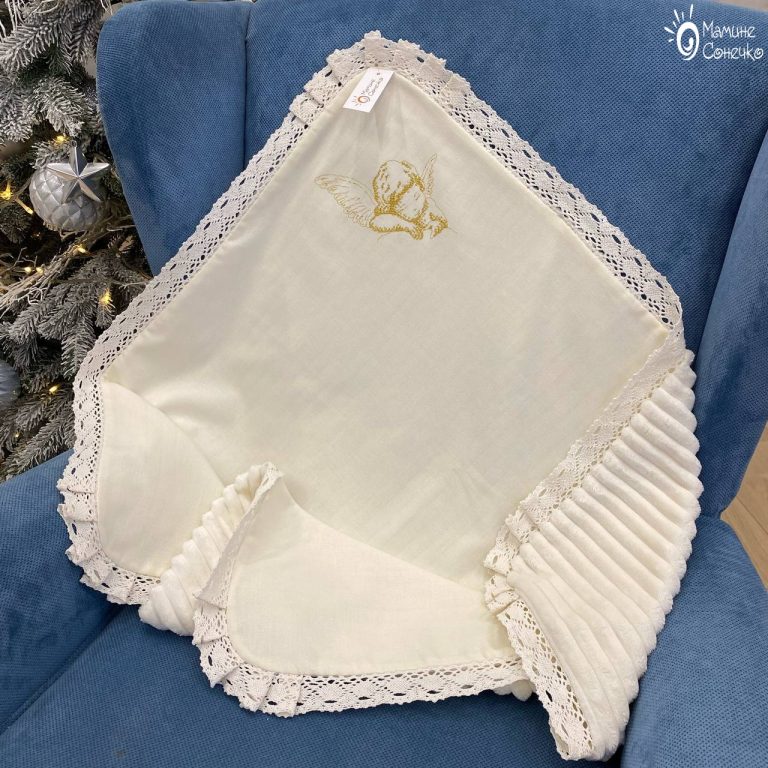 Крыжма-плед для крещения "Ангел с крылышками" золото, натуральный лен цвета айвори, плюш с узором
