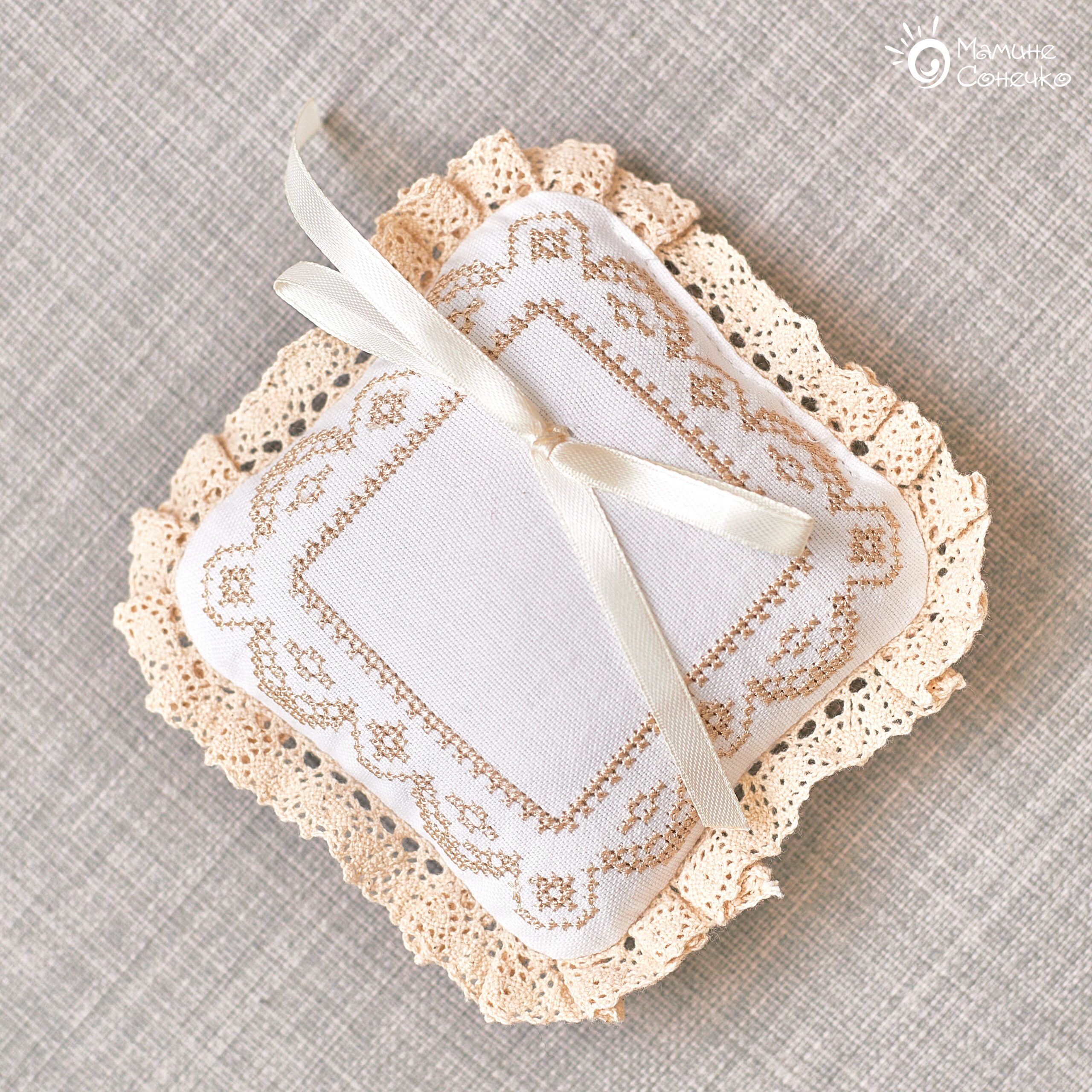 Cross stitch cushion “Monochrome” beige, ivory linen