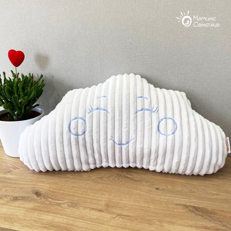 Декоративна плюшева подушка “Хмаринка” (блакитна вишивка), плюш у полоску