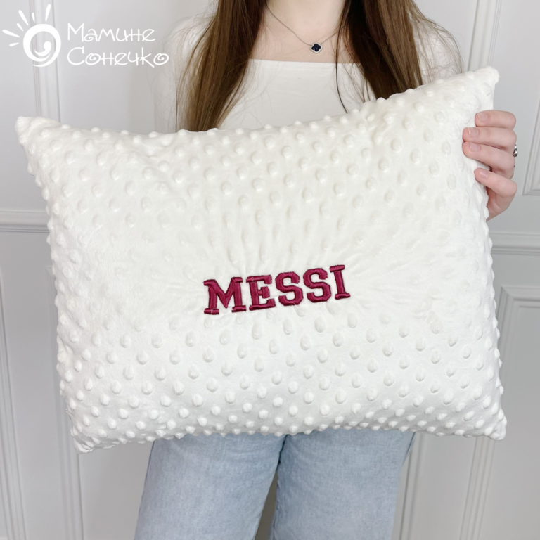 Декоративна подушка “Messi” бордова вишивка, айворі плюш